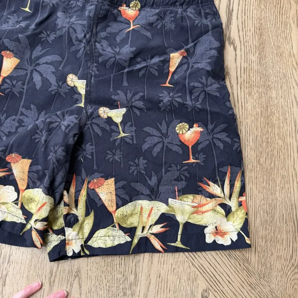 Breakwater Men’s Medium Navy Blue Margarita Swim‎ Shorts Trunks